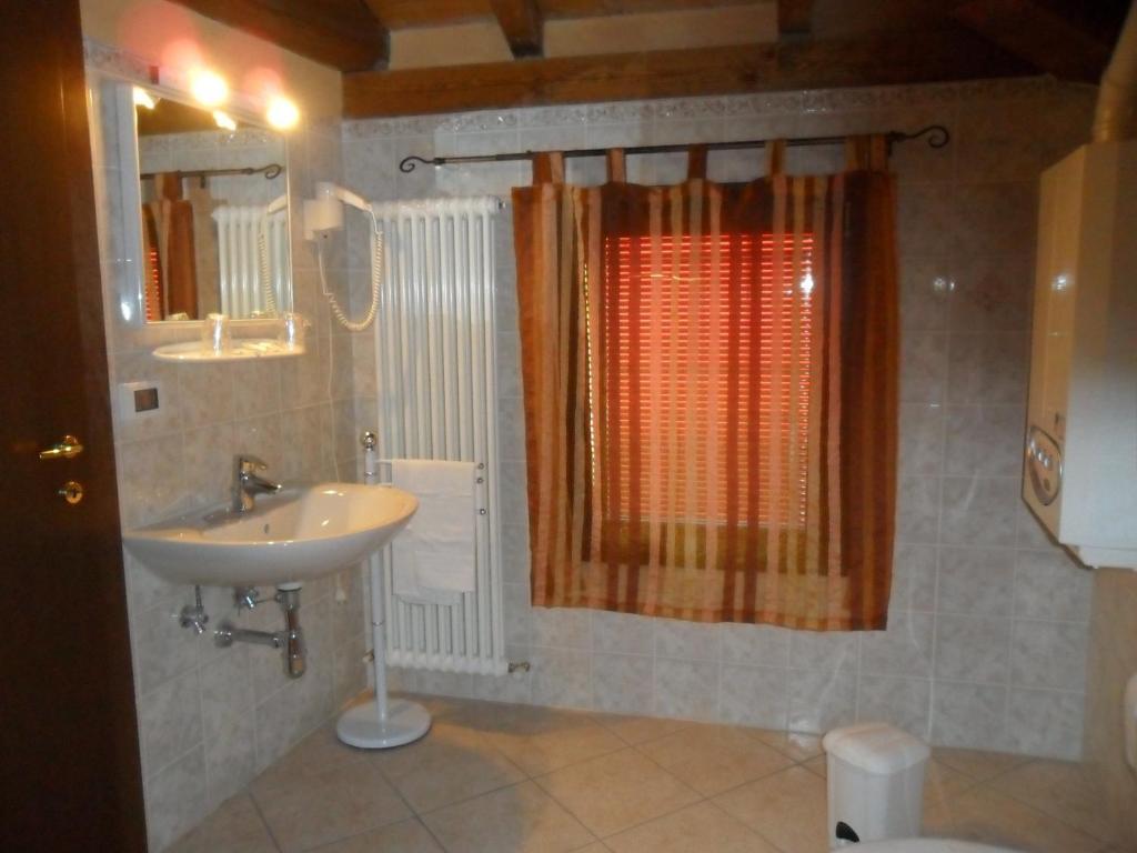 Hotel San Francesco Budrio  Kamer foto